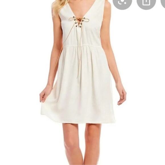 Celebrity Pink Boho Lace Up Dresss - Picture 1 of 8